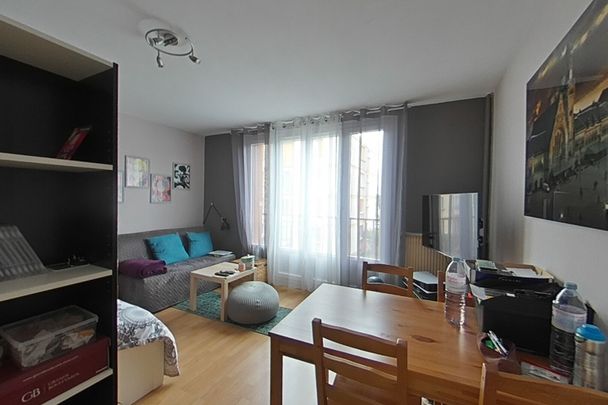 Location appartement 1 pièce, 31.88m², Coubron - Photo 1