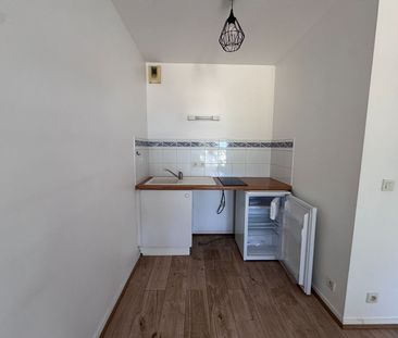 Location Appartement 2 pièces 43m² - Photo 3