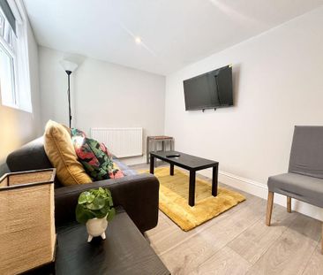 1 bedroom in a house share to rent - Photo 1