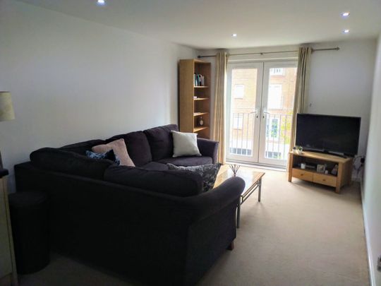 Saltra, SALFORD - Photo 1