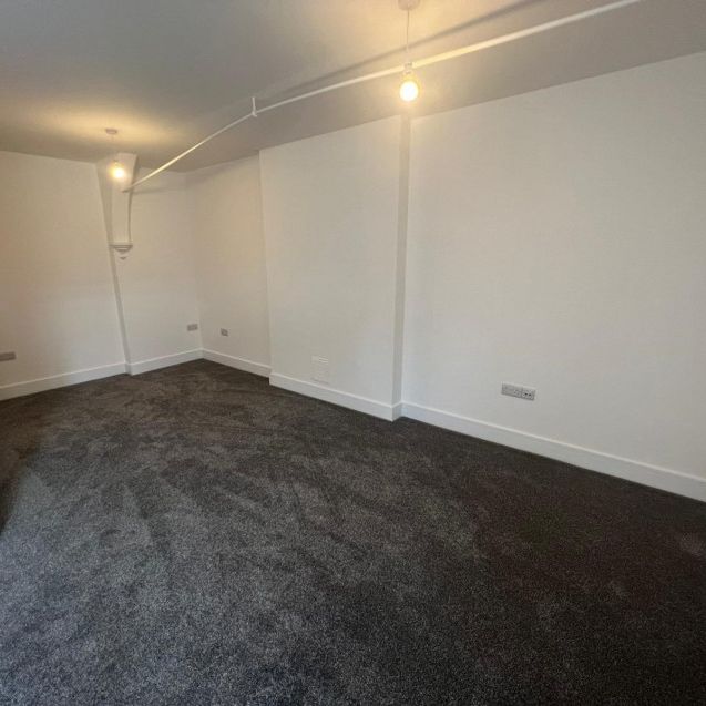 Clyst St. Mary, Exeter - Photo 1