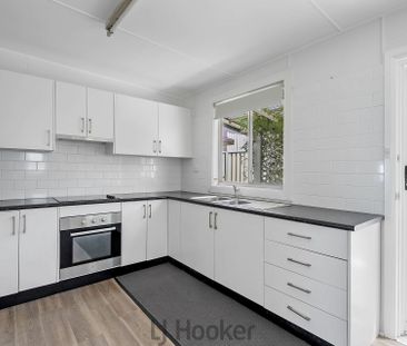 WATERFRONT RESERVE - Photo 3