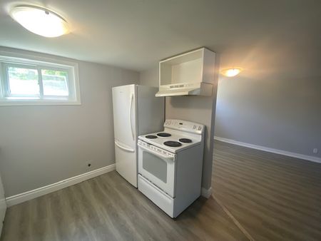 34 Greer St, Kingston, ON K7K 2V9 - Photo 3