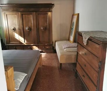 Via de Marchi, Bologna, Emilia-Romagna 40123 - Photo 6