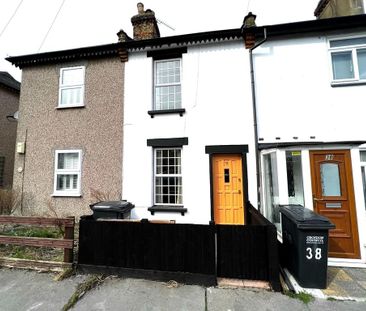2 bedroom terraced house to rent - Photo 5