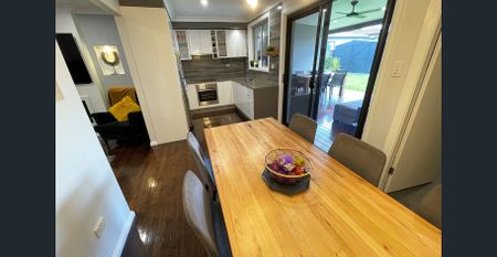 Updated 3 Bedroom Duplex - Photo 2