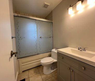 For Lease - 86 Grandview Avenue Unit# Main Fl, Markham, Ontario - Photo 5