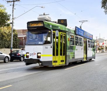 Private & Well maintained Villa Unit - Photo 3