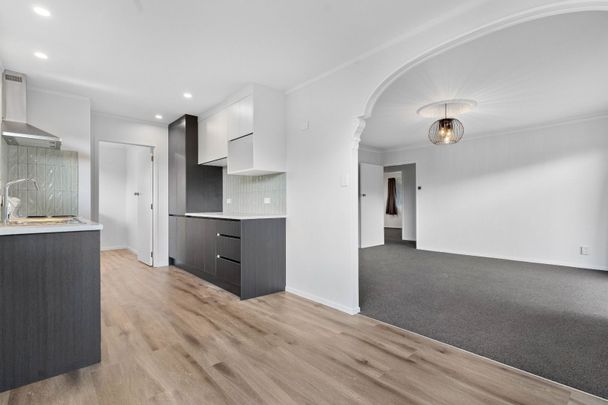 Glen Eden, 3 beds, newly renovated! - Photo 1