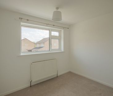 3 Bedroom - Photo 3
