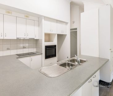 96 Caloundra Road, Little Mountain, Qld 4551 - Photo 5