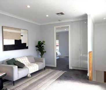 Luxury Family Home Close to the Beach - Photo 6