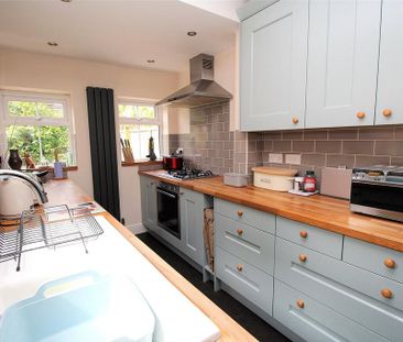 3 bedroom semi-detached house to rent - Photo 6