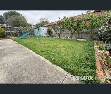 12 Island Way, Point Cook, Vic 3030 - Photo 6