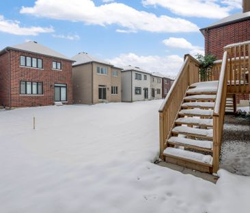 For Lease - 5 Cherry Blossom Heights, Hamilton, Ontario - Photo 4