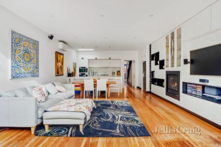 3 Bed, 2 Bath - Photo 3