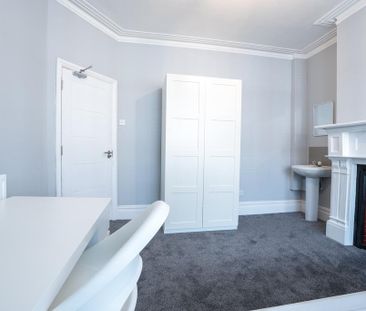 5 bedroom terraced house to rent - Photo 5