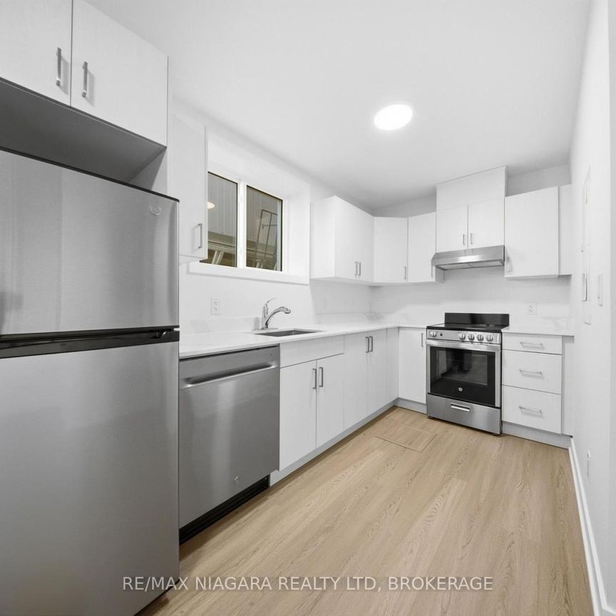 B02 - 140 CHURCH STREET, St. Catharines, Ontario, L2R3E4 - Photo 1