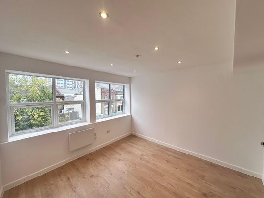 2 Bed Flat, Church Path, CR0 - Photo 1