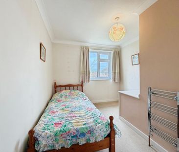 3 bedroom semi-detached house to rent - Photo 6