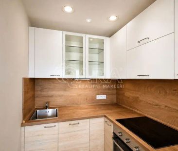 Pronájem moderního bytu 2+kk 44 m - Fotografie 1