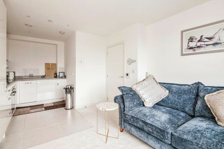 1 Bed Flat, Grosvenor Court, SE6 - Photo 2