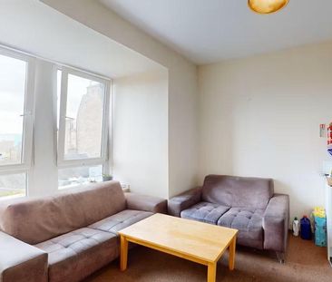 4 bedroom house of multiple occupation to rent - Photo 2