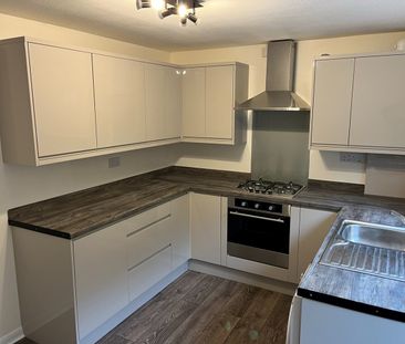 2 Bed Terraced House, Huggett Close, LE4 - Photo 6