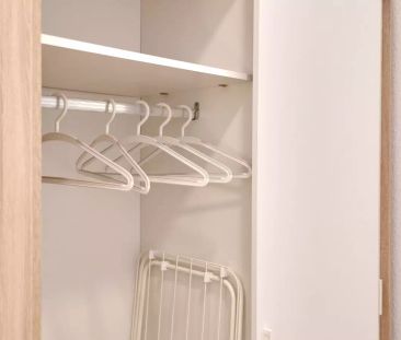 Room in a shared 11-bedroom apartment for rent in La Xerea - Foto 3
