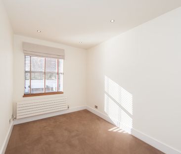 St Johns Wood Park, St Johns Wood, London, NW8 6RN - Photo 1