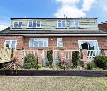 4 bedroom Detached house to rent - Photo 6