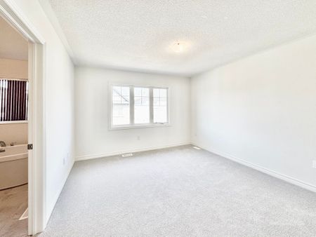 For Lease - 12 Daisy Street, Springwater, Ontario - Photo 2