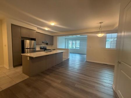 For Lease - 5 Thomas Frisby Jr Crescent, Markham, Ontario - Photo 3
