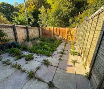 Glandwr Street, Abertillery, NP13 - Photo 1
