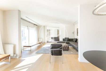 Penthouse for rent in Sant Gervasi - Photo 2