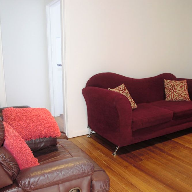 COMFY FOUR BEDROOM APARTMENT. - Photo 1