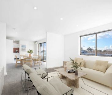 STYLISH ONE-BEDROOM APARTMENT WITH BALCONY IN THE HEART OF ST KILDA - Photo 1