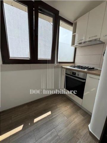 Inchiriere Apartament 2 Camere Piata Muncii - Photo 2