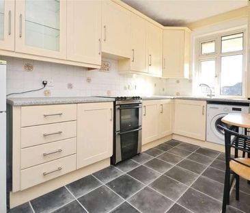 Springfield Court, Corbets Tey Road, Upminster, Essex, RM14 - Photo 4