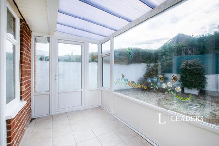2 bedroom detached house to rent - Photo 4