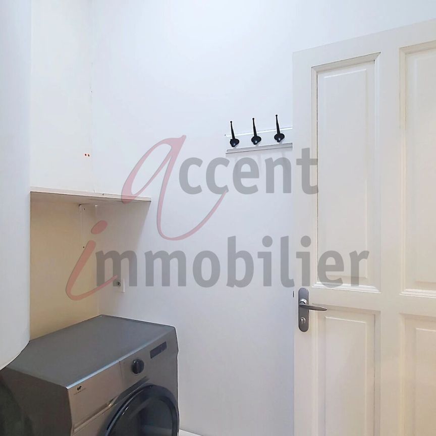 Noves : Maison de village avec terrasse, - Photo 1