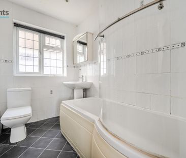 4 bedroom terraced bungalow to rent - Photo 4