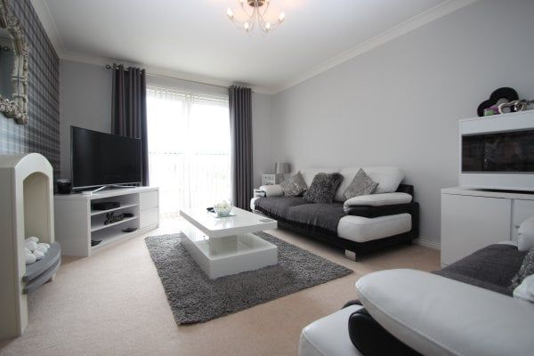 Lochranza Court, Motherwell, ML1 - Photo 1