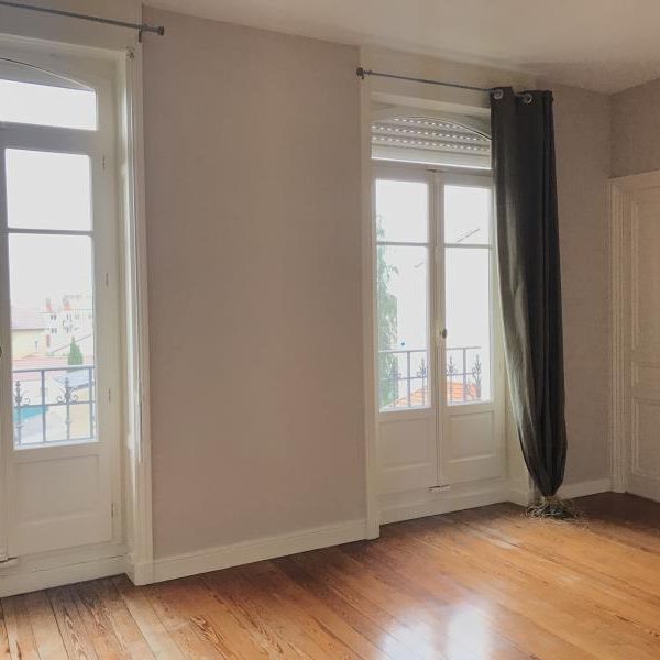 Location Appartement 3 pièces 88m² - Photo 1