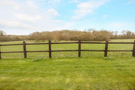 2 bedroom barn to rent - Photo 3