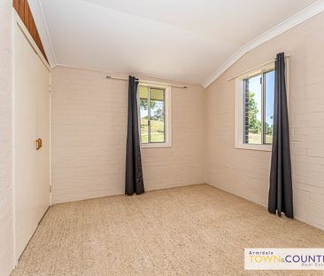 Escape to Peace & Space - Your Quiet Out-of-Town Retreat Awaits - Photo 4