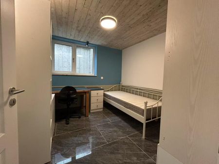 Neubau 2 Schlafzimmer, 1 Badzimmer, EBK, elekro Geräte, Möbel - Photo 2