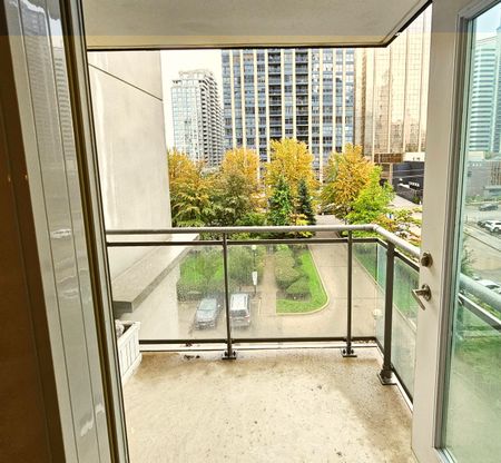 For Lease - 21 Hillcrest Avenue Unit# 506, Toronto, Ontario - Photo 4