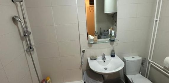 Se inchiriaza apartament in zona Astra - Fotografie 2