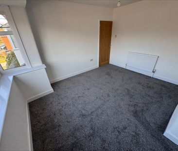 Market Street, Radcliffe - Photo 6